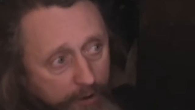 poem Он из города бывшей столицы Андрей Данилов художник He is one of the city's former capital смотреть онлайн