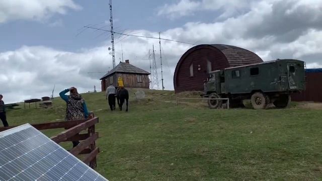 Розваги на горі Мегура ! Готель Ковчег смотреть онлайн