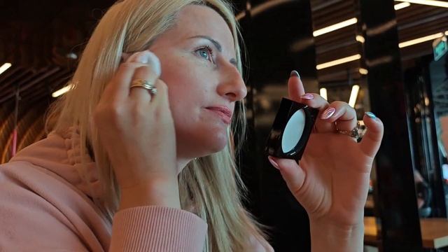 🩷✈️ СРОЧНО #УЛЕТАЕМ 👉 Завтрак в #АЭРОПОРТ #Внуково 🌯☕🥐 Посадка в самолёт Boeing 737-800 смотреть онлайн