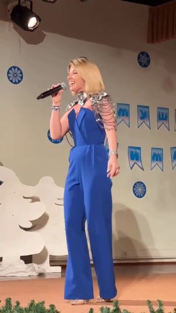 Не порвать эту тонкую нить, что сумела нас соединить. моменты с концерта в детском санатории смотреть онлайн