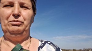 Жизнь Деревенская.19 апреля. Первый день корова на траве.