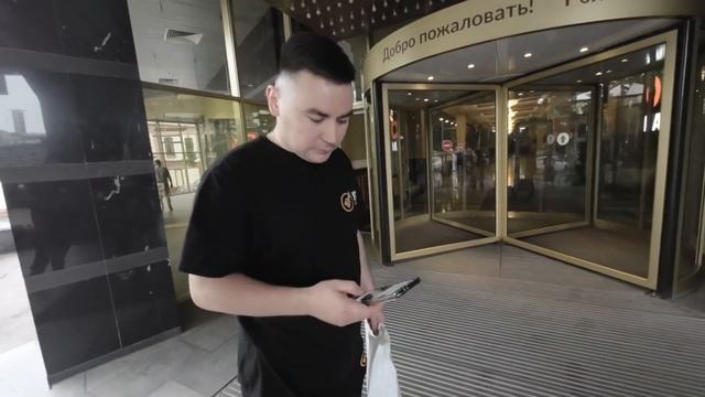 РИЭЛТОР привел клиента и ПОЛУЧИЛ свой БОНУС | Закрыли договор | Дневник ДИРЕКТОРА СТРОЙКИ - 4 серия