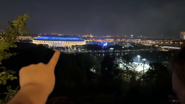 первый раз в столице, деревенский вайб с друзьями (на нас напали...)| летний vlog ☀︎₊⁺⋆.˚ смотреть онлайн