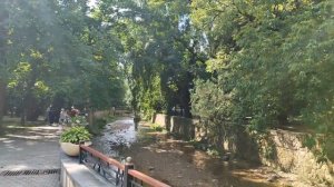 Кисловодск: экскурсия по городу-курорту. Kislovodsk (Russia) : a tour of the resort city.