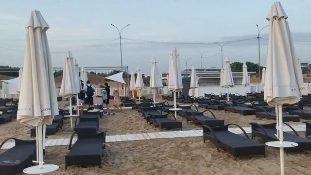 Обзор крутого пляжа Мираклеон в Анапе 28 мая 2024.