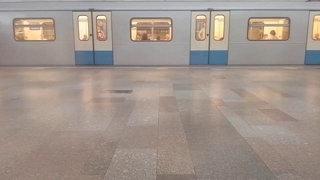 Перегон Боровицкая - Нахимовский проспект