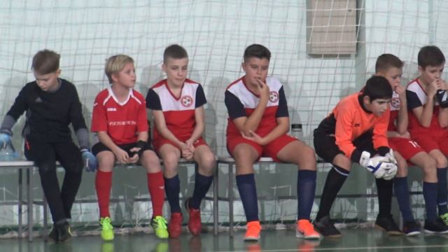 СШ-13-2007 0:1 Звезда-2007 Первенство Ростова 9.2.2020 19:45 смотреть онлайн