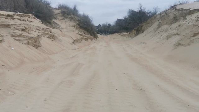 В очередной раз сносят дюны 8.04.2021 смотреть онлайн