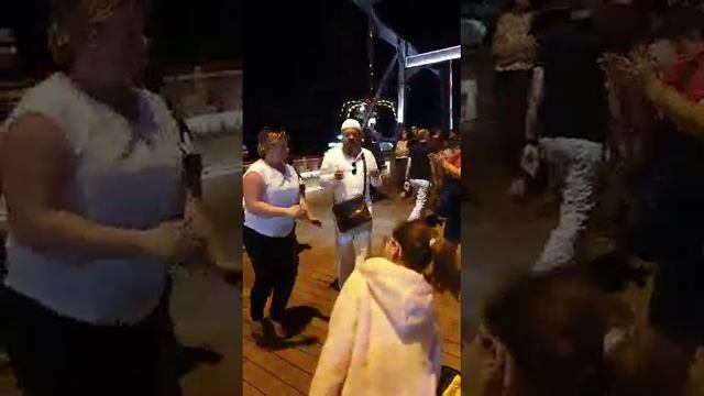 Вечерний Эйлат! Вот так мы отдыхаем с друзьями. смотреть онлайн