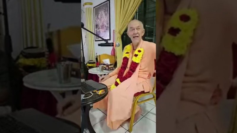 Женщине - тридцать сари, мужчине - пара штанов - Из лекций ЕС БВВ Нарасимхи Махараджа