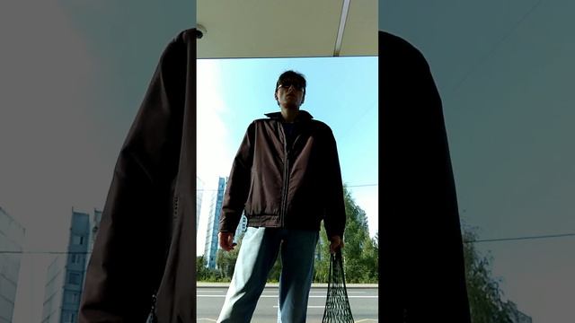 Могучий неостановимый юный веганский викинг (Терминатор 😎 ⭐) Алексей Рэдс тренируется арбузом 💫 🌷 смотреть онлайн