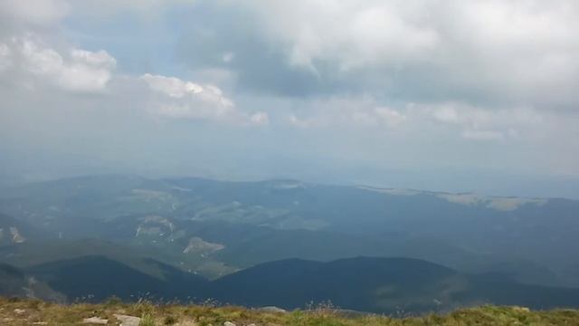 Панорама з гори Говерла