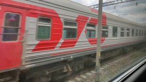 Электровоз ЭП1М-508 с поездом отправляется со станции Чад