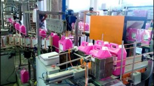 Автоматическая линия розлива строительной химии в ПЭТ тару. Производитель ООО «БЛС Инжиниринг».