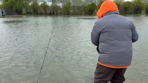 Онлайн с водоема