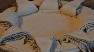 Сдобный пирог с вишневым конфитюром