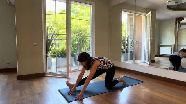 Хатха-йога. Практика для продолжающих на все тело. смотреть онлайн