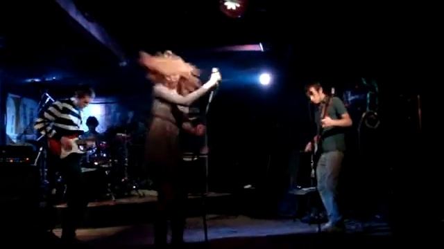 Летающие гитары / Flying Guitars - Down the street  концерт 3 ноября. смотреть онлайн