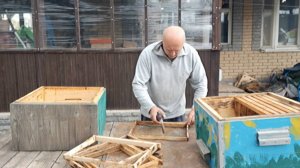 Подготовка и наващивание рамок. Контроль пчелиных семей на необходимость расширения вощиной