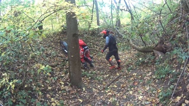 Эндуро Шипов Лес. смотреть онлайн