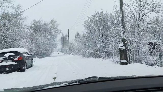 Апрельский снег, еду на дачу на летней резине