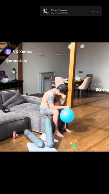 😱 АМИРАН ДУЕТ ШАРЫ И ПЛАЧЕТ! ЧТО СЛУЧИЛОСЬ? #амирансардаров #дневникхача смотреть онлайн