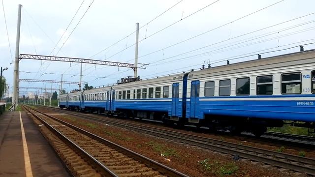 ЭР9М-511 рейсом 888 Киев Волынский - Ворожба смотреть онлайн