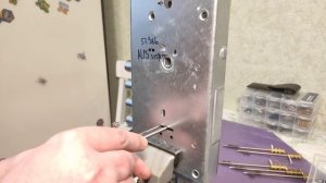 Opening the lock cisa 57.986 with the ALPS system. Вскрытие замка CISA 57.986 с системой ALPS(4кл)