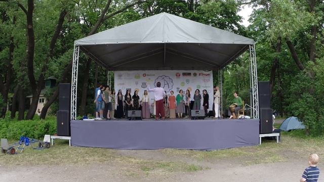 Jaya Jaya Devi Mata Namaha. Хор 14 июня 2015 на фестивале YogArt. смотреть онлайн