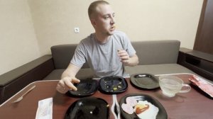 Съешь все тарелки с яйцами и с колбасой получи 500 рублей. Предание еды на скорость .Челлендж