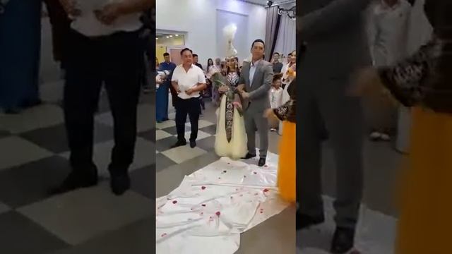 РусланАйгерим!!!Бактылуу болгула!!!