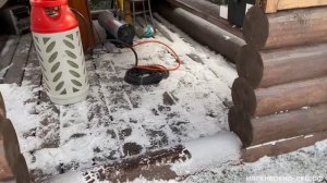 Зимний монтаж мягких окон на беседку