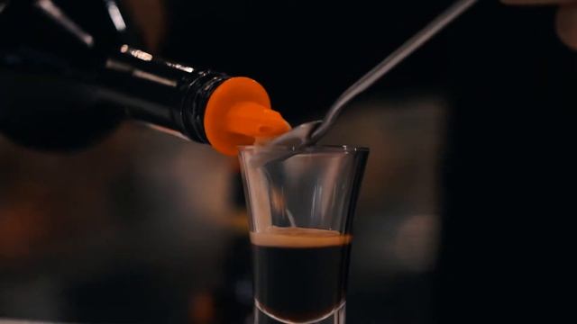 Бар в Grand Hotel Tien Shan смотреть онлайн