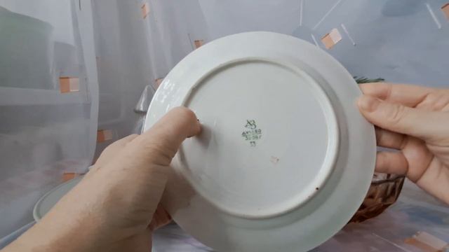 №66 . Стекло, хрусталь, фарфор и немного бижутерии. Все винтаж. смотреть онлайн