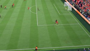 финт на краю штрафной