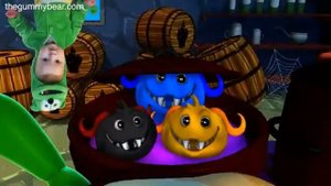 DANCING BABY Gummibär MONSTER MASH Halloween Costume Music Video