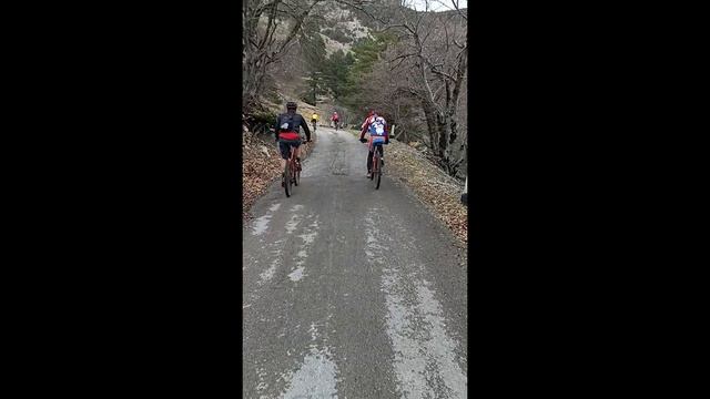 Крым на МТБ | На Роман-Кош – высшую точку Крымских гор | 2023, весна смотреть онлайн