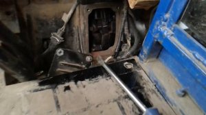 Регулювання двухдискового щеплення на Донг фенг 244 дж 2 .