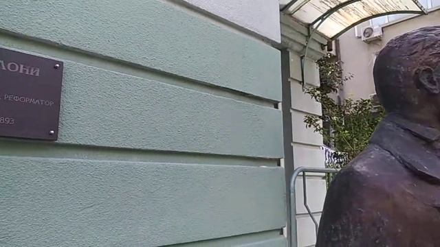 Паметникът на Михаил Колони във Варна смотреть онлайн