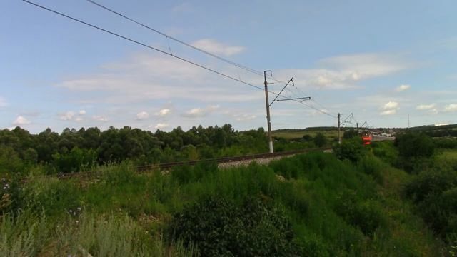 ЧС2К-869 с поездом №233 Екатеринбург - Адлер смотреть онлайн