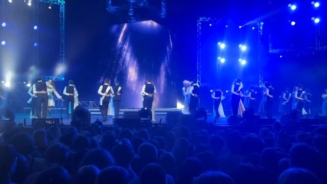 «Последний звонок» Вальс учителей 2024 (Минск-Арены) смотреть онлайн