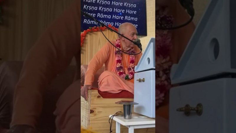 Бог ведический и Бог христианский: стоит ли спорить? - ЕС БВВ Нарасимха Махарадж отвечает на вопросы