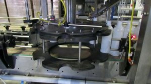 Карусельные укупора в составе автоматической линии розлива в ПЭТ тару от ООО "БЛС Инжиниринг"