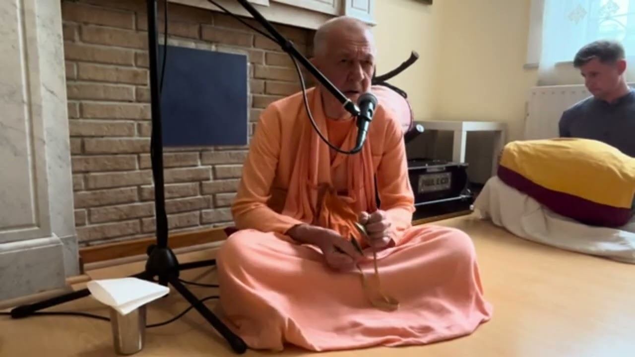 30.06.2024 - Воскресная программа (1) - Беседа о бхаджане "Шри Кришна Чайтанья" -  Брюссель, Бельгия