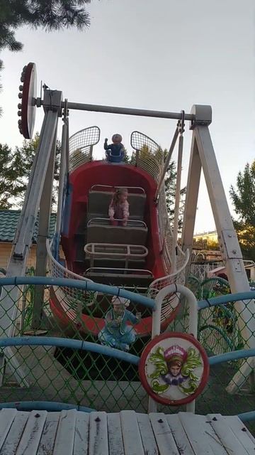 #shorts#парк#аттракцион#лодочка#сейчас#улыбка#парк_юбилейный#уланудэ смотреть онлайн