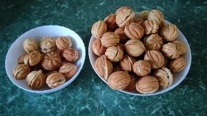 Орешки со сгущенкой, печем домашнее печенье.