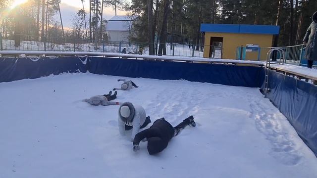 Отдых с друзьями зимой 2023 г. смотреть онлайн