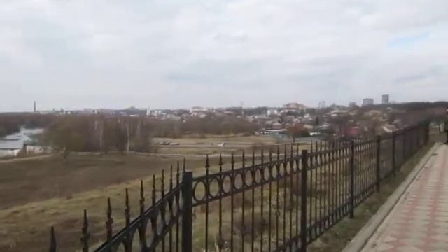 Смотровая площадка у Высоцкого монастыря, Серпухов смотреть онлайн