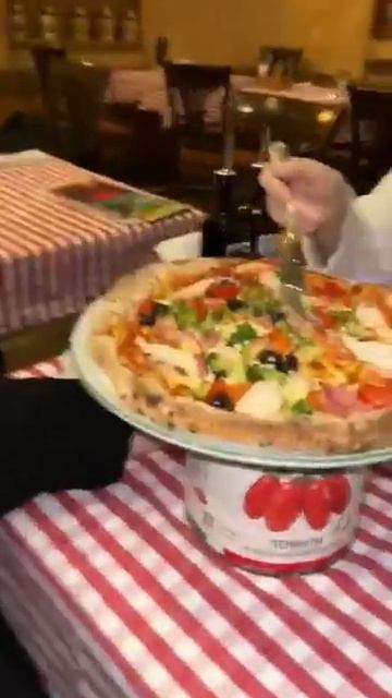 пицца уехала к Русе смотреть онлайн