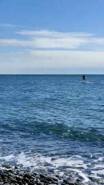 В Сочи Купальный сезон открыт сегодня 6.04.2022 #shorts смотреть онлайн